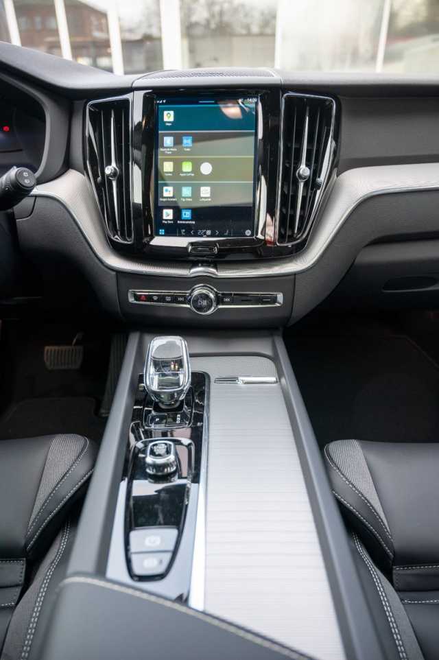 Volvo XC60 AWD Dark Plus T8