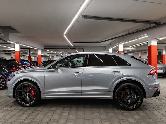 Audi RS Q8 Performance Quattro