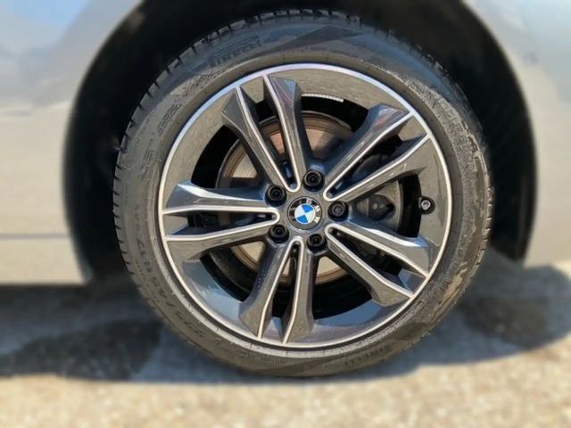 BMW 118 118i 5-deurs Sedan