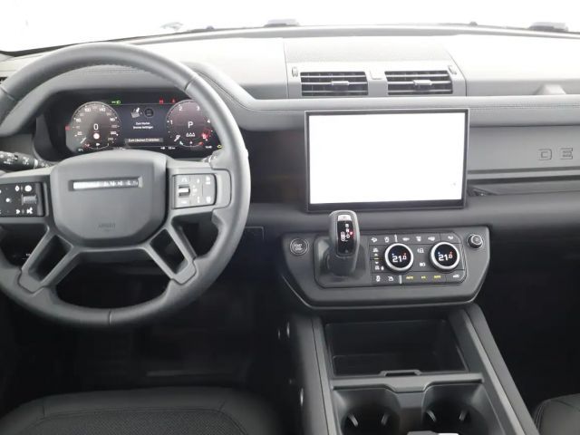 Land Rover Defender 110 Dynamic SE