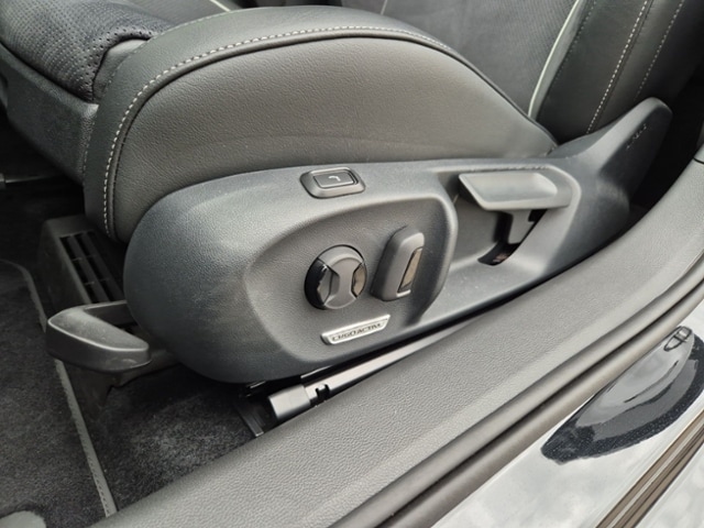 Volkswagen Passat 1.5 eTSI DSG Variant