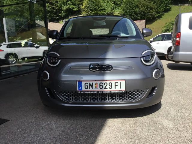 Fiat 500e 42 kWh La Prima