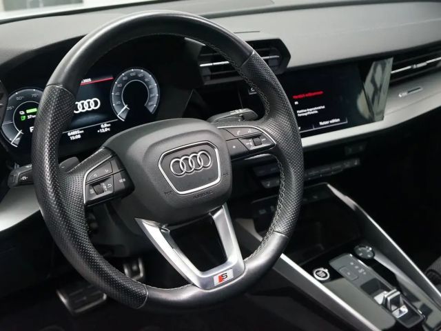 Audi A3 40 TFSI Hybride S-Line