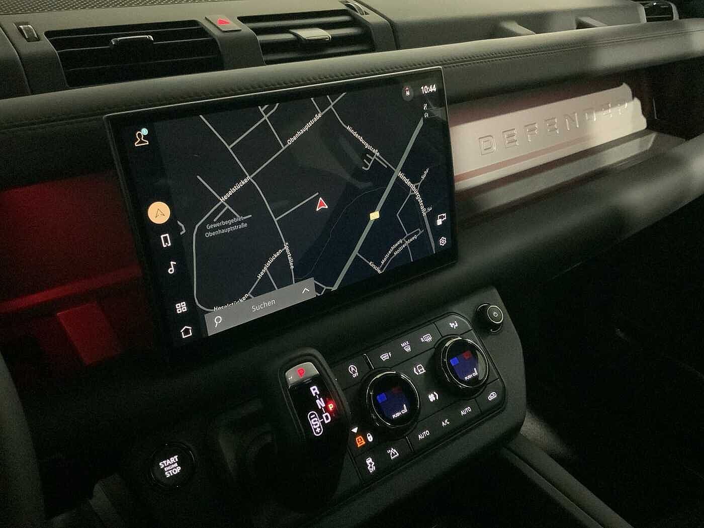 Land Rover Defender 110