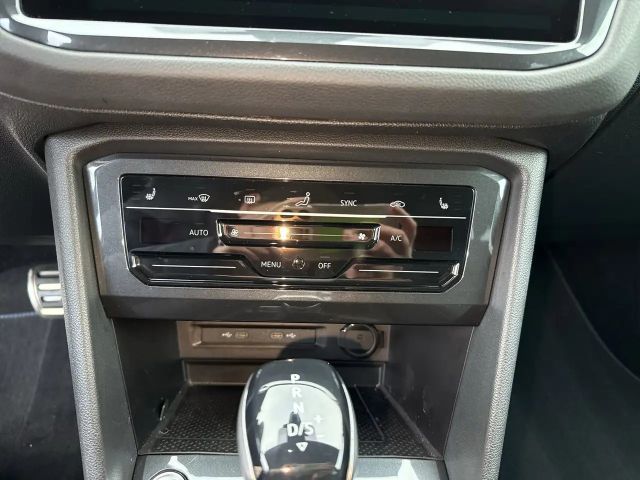 Volkswagen Tiguan R / R-Performance / Akrapovice