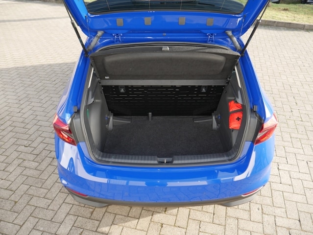 Skoda Fabia 1.0 MPI PDC-hinten LED KLIMAANLAGE LANEASSIST BLUETOOTH