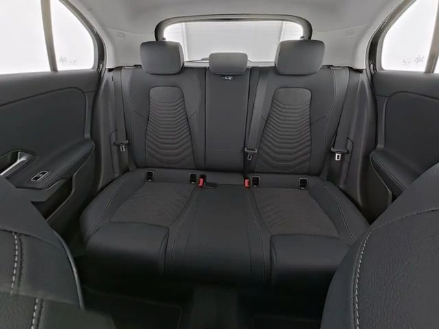 Mercedes-Benz A 180 LENKRADHEIZUNG LED HP USB PAKET