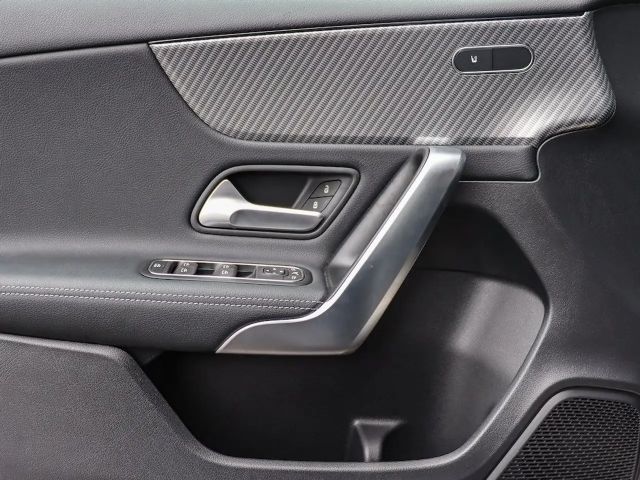 Mercedes-Benz A 180 Progressive