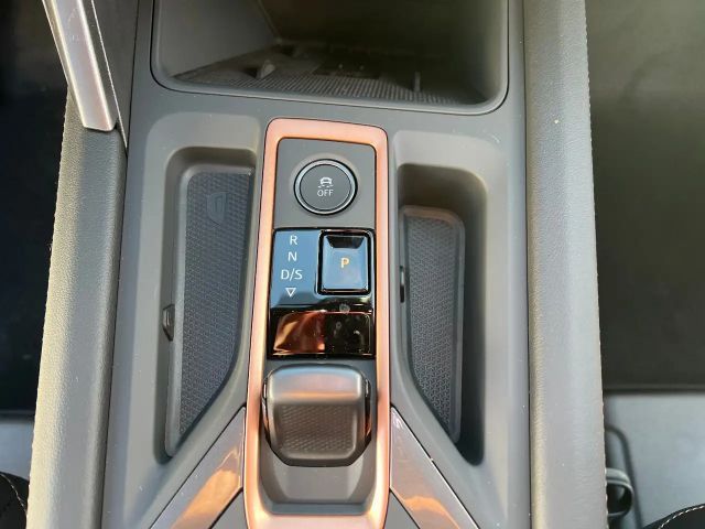 Cupra Formentor 1.5 eTSI *LED Navi Leder el. Heck ACC*