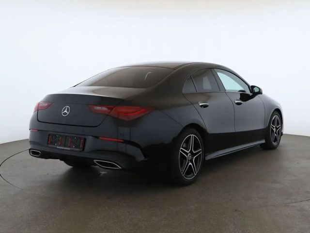 Mercedes-Benz CLA 200 AMG Line Coupé