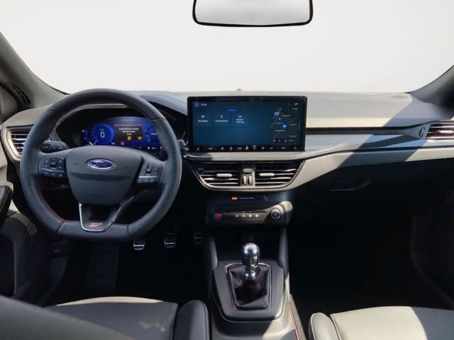 Ford Focus EcoBoost ST Line