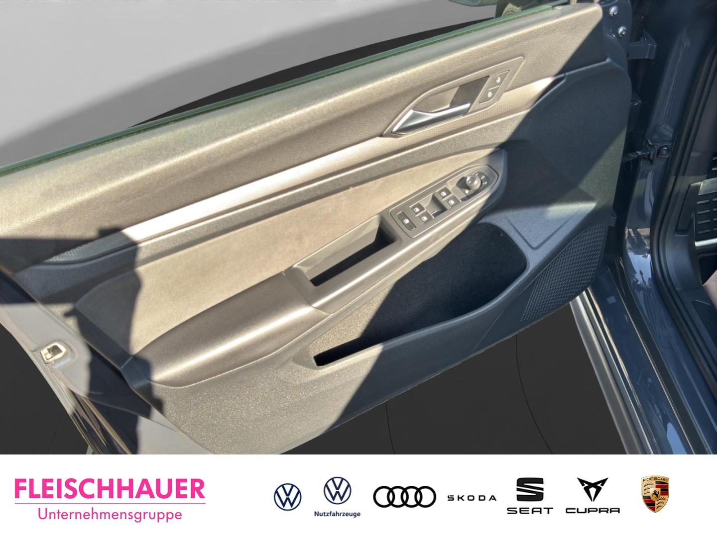 Volkswagen Golf 2.0 TSI Business GTI Golf VIII