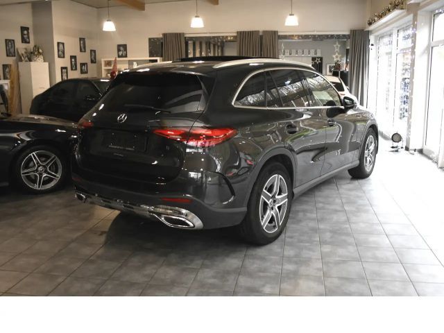 Mercedes-Benz GLC 300 4MATIC AMG Line