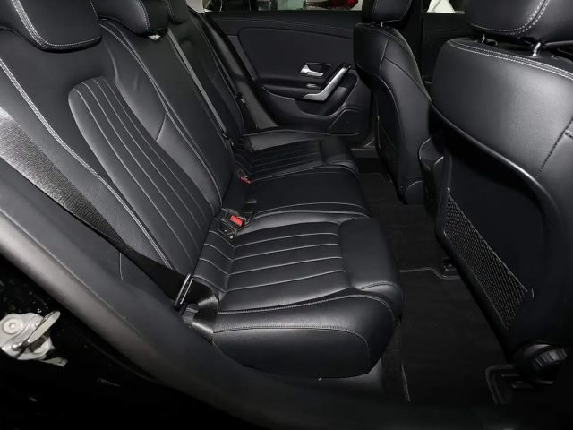 Mercedes-Benz CLA 250 CLA 250 e Coupé