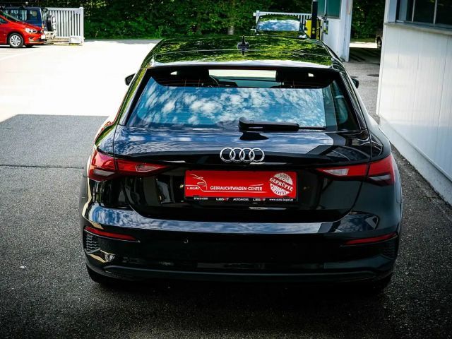 Audi A3 30 TFSI S-Tronic Sedan