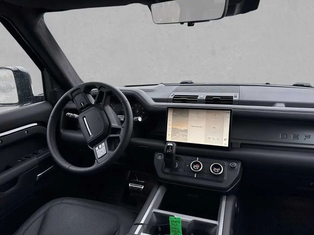 Land Rover Defender 110