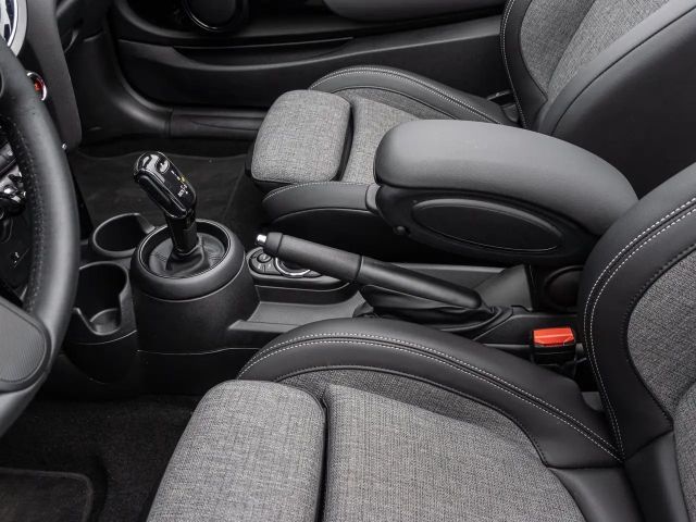 MINI Cooper Cabrio Cooper Classic Trim Sportsitz DAB Komf Iso LED Amb