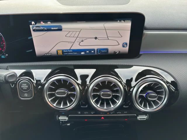 Mercedes-Benz A 200 Hatchback