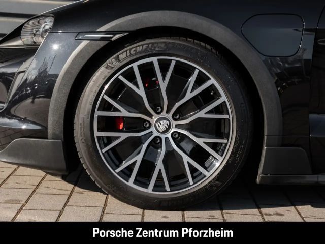 Porsche Taycan 4S Cross Turismo