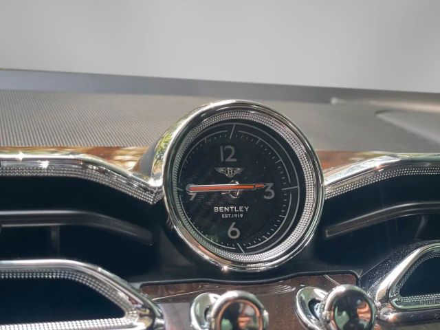 Bentley Bentayga V8