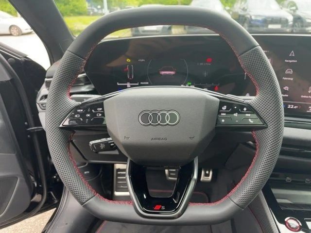 Audi A6 Avant Quattro S-Tronic
