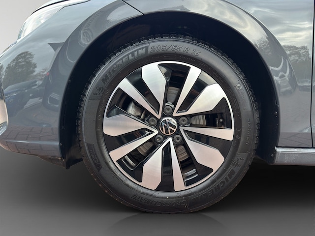 Volkswagen Golf 1.5 eTSI DSG Golf VIII