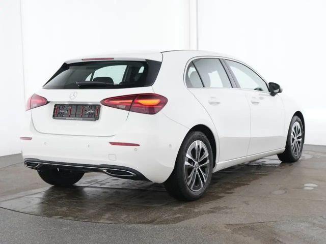 Mercedes-Benz A 200 Progressive