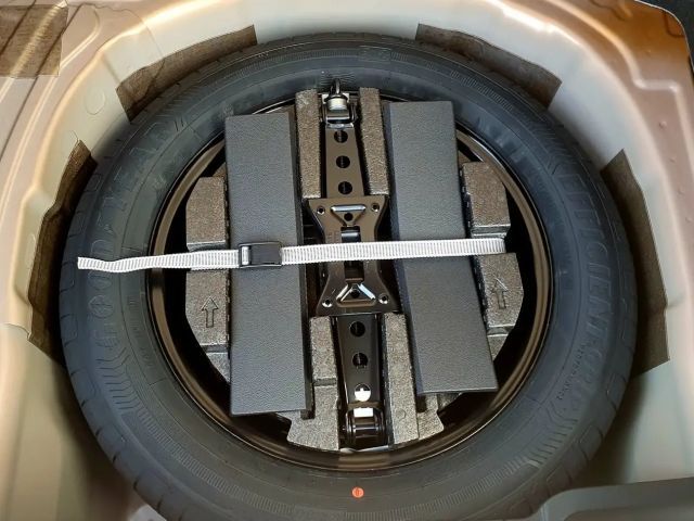 Skoda Kamiq Selection130*Rückfahrkam*SHZ*5j/100TKM Garantie