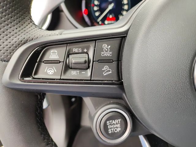 Alfa Romeo Stelvio AT8 Q4 Veloce