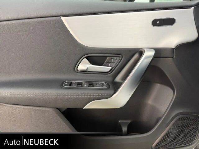 Mercedes-Benz A 180 Progressive