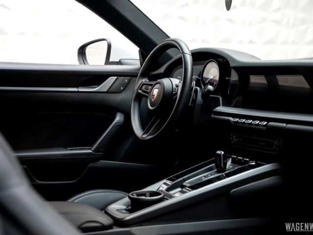 Porsche 992 Carrera Coupé