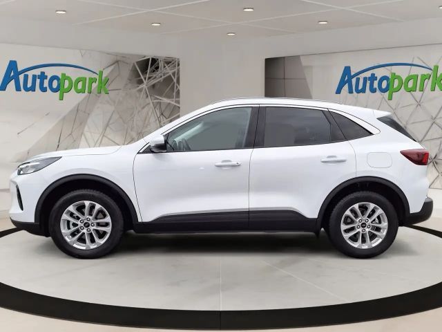 Ford Kuga AWD Hybrid Titanium