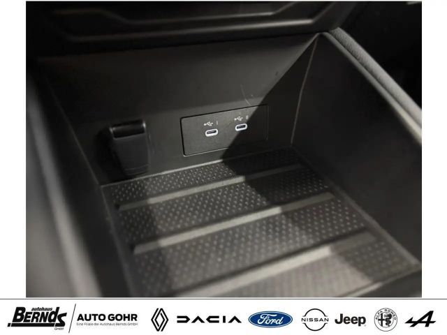 Renault Captur EDC Hybrid Techno