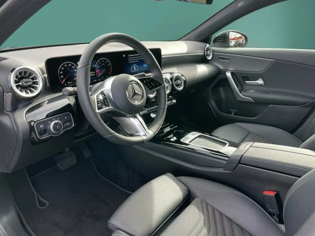 Mercedes-Benz A 200 Progressive