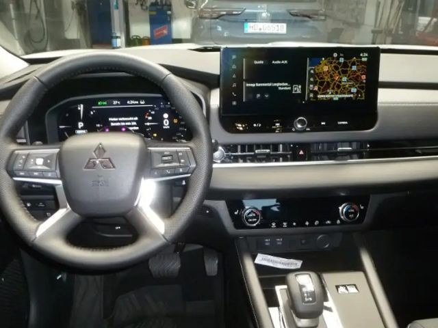 Mitsubishi Outlander PHEV