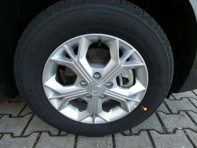 SsangYong Tivoli 2WD Quartz