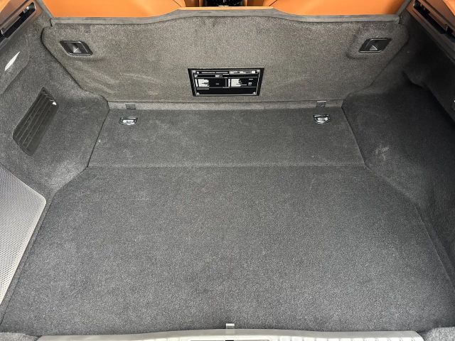 Ferrari Purosangue *Embleme*HiFi*PDC*Klima*Leder*