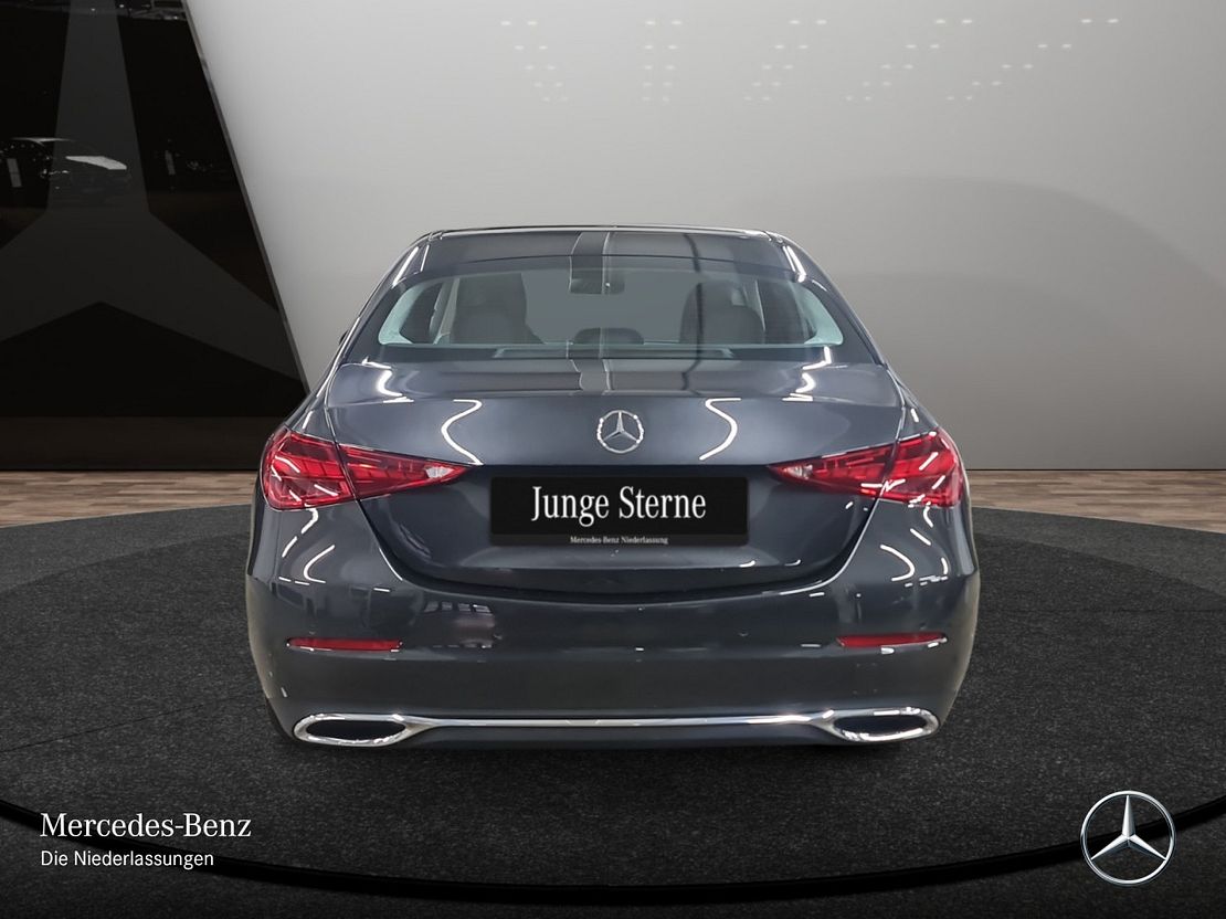 Mercedes-Benz C 180 AVANTGARDE Sedan