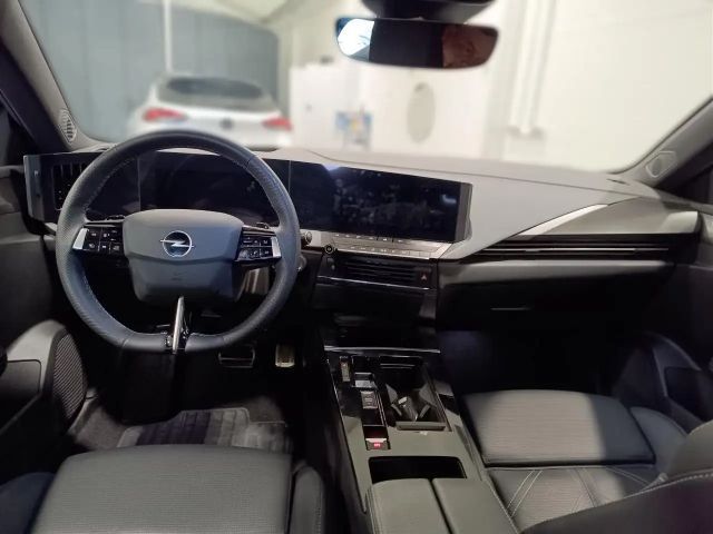 Opel Astra Sports Tourer Ultimate