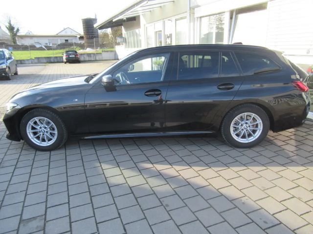 BMW 320 320d M-Sport xDrive