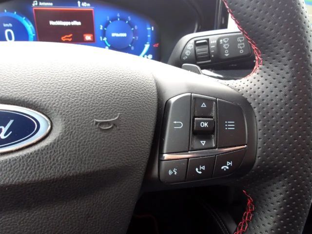 Ford Focus EcoBoost ST Line Vignale Wagon