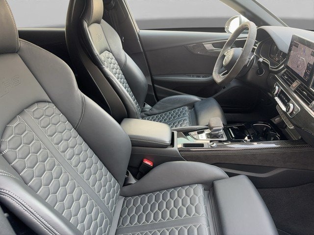 Audi RS4 Avant Quattro