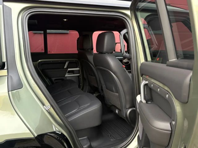 Land Rover Defender 110 D200 Dynamic SE