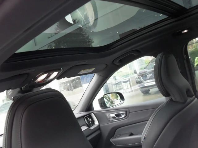 Volvo XC60 AWD Dark Plus T6