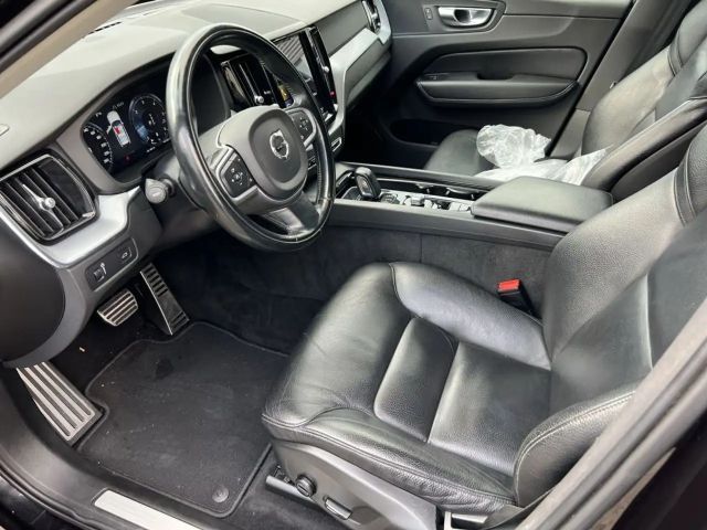 Volvo XC60 AWD Geartronic Momentum