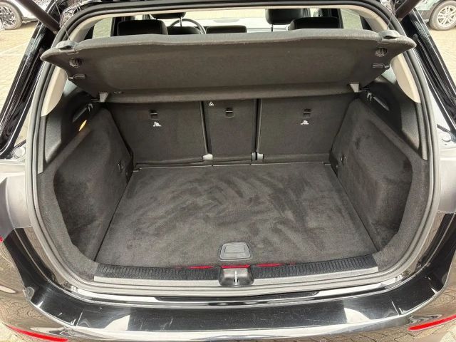 Mercedes-Benz B 250 B 250 e