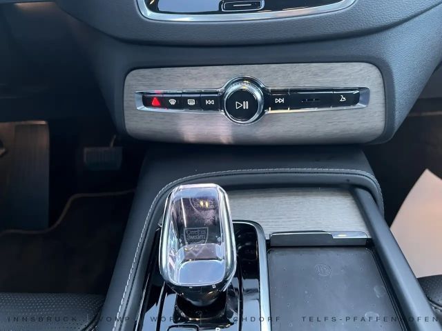 Volvo XC90 AWD Dark T8 Ultimate