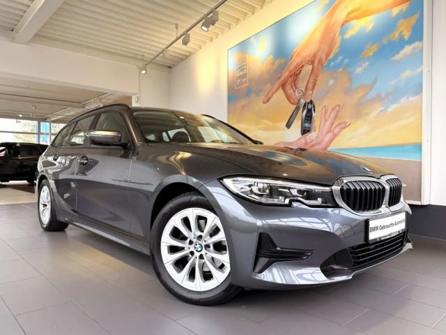 BMW 320 320i Touring