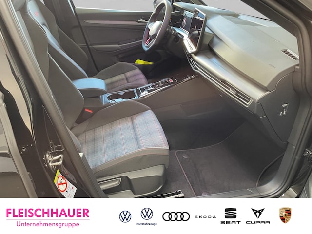 Volkswagen Golf 2.0 TSI Golf VIII