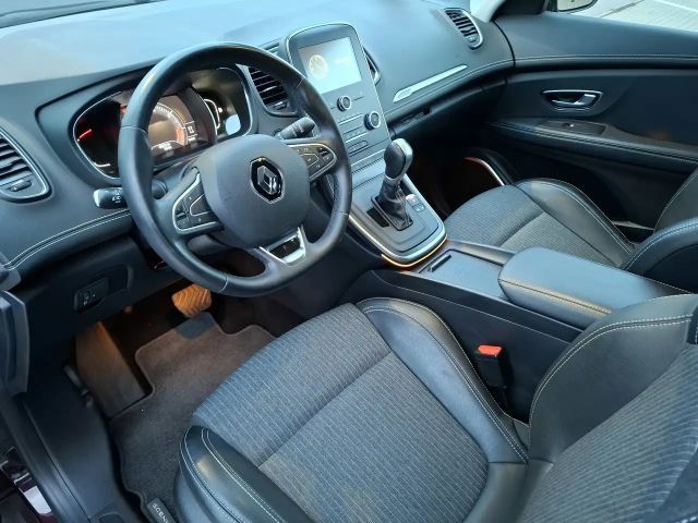 Renault Scenic EDC Intens TCe 140